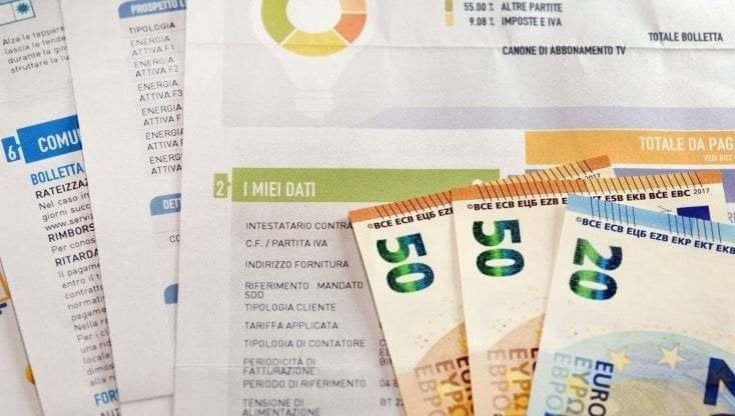 Bollette, Arera vede un calo del 20% per la luce nel secondo trimestre