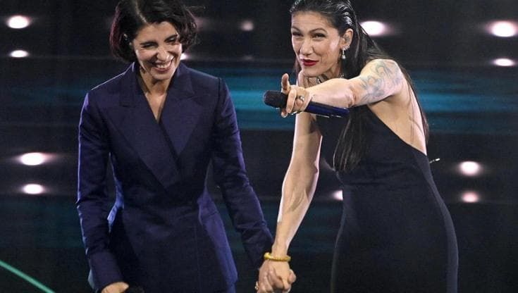 Sanremo 2023, come una reunion: Elisa e Giorgia all'Ariston 22 anni dopo, si riaccende la magia