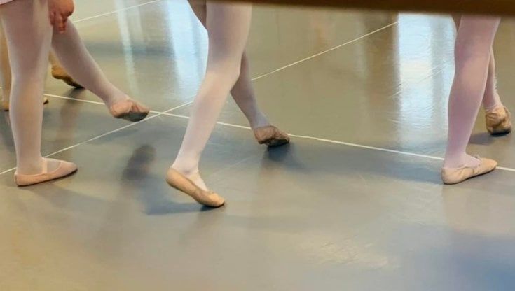 Ballerina di 12 anni con la sindrome di Down esclusa dal saggio di danza "perché impacciata": la mamma scrive alla ministra