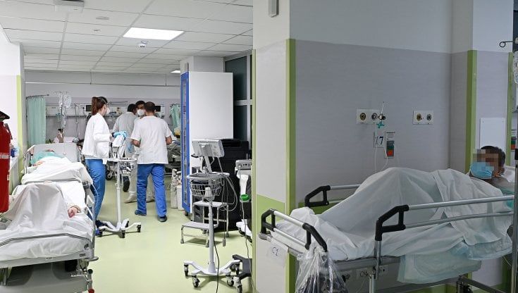 Caccia ai medici di pronto soccorso a Torino. Neolaureati pagati 60 euro l’ora