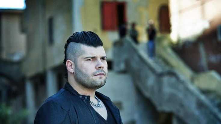Becciu, ora ci vuole una serie tv La camorra arcaica ultramoderna