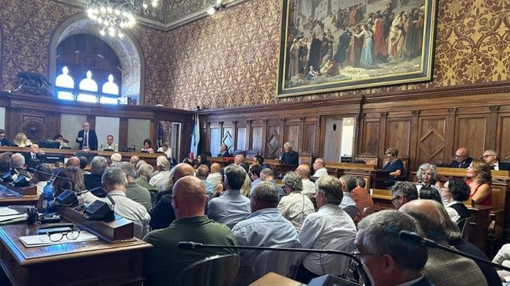 Siena si stringe attorno a Mps “Resti integra e autonoma”
