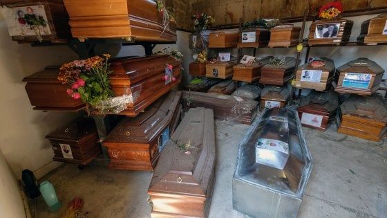 Palermo, emergenza cimitero dei Rotoli: "Metà dei 509 feretri in attesa sepolti entro agosto"