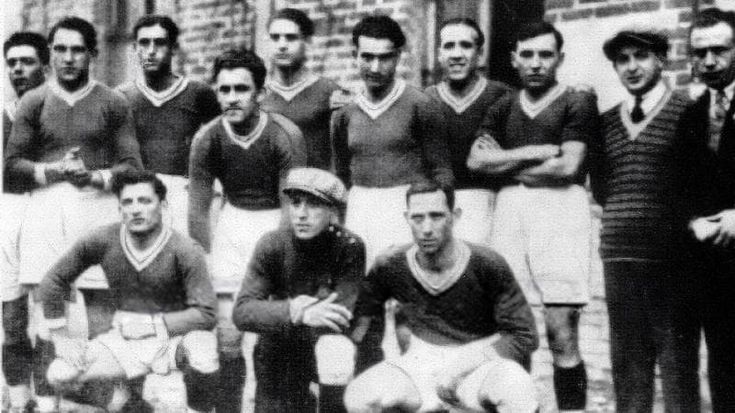 Napoli, un secolo di calcio raccontato nel libro di “Repubblica”