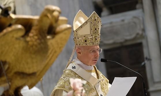 Bagnasco: "Dio chiederà conto a chi uccide in suo nome"