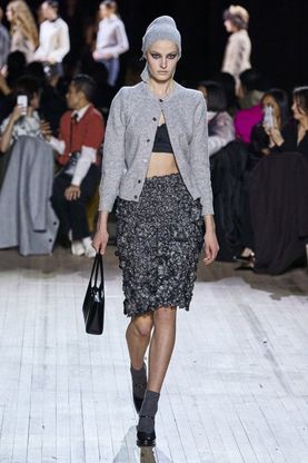 I cardigan di stagione che piacciono anche alle star: eleganza senza tempo