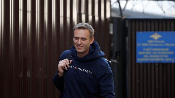 Russia, Navalny rilasciato dopo un mese di carcere