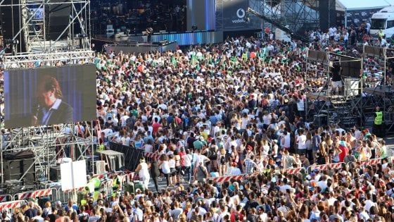 Radio Italia Live, sul palco in piazza Duomo Antonacci, Morandi, Mika  e Fedez e J-Ax per l'ultima volta insieme