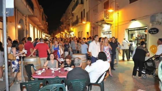 Prezzi, come cambiano nella Ue: per il cibo vince la Polonia, una cena in Bulgaria