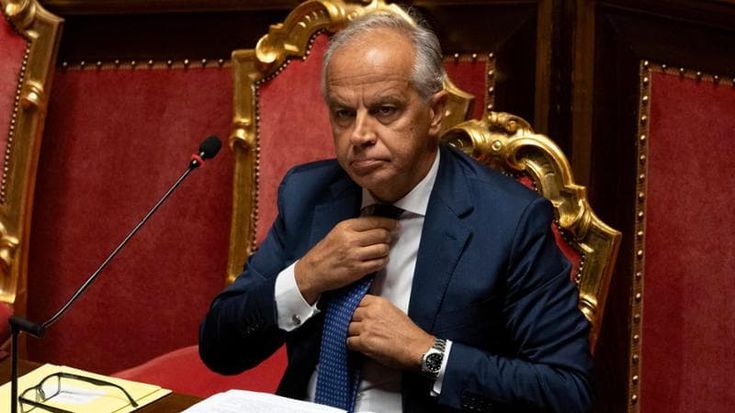 Migranti, Mediterranea denuncia Piantedosi al Tribunale penale internazionale. “Complicità in respingimenti collettivi”