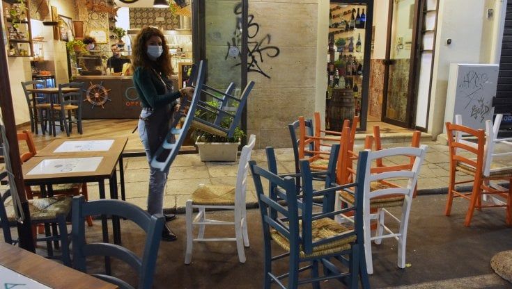In Sicilia tutto chiuso, e ora chi paga il conto? Sos dei ristoratori: “Ma niente rivolta”
