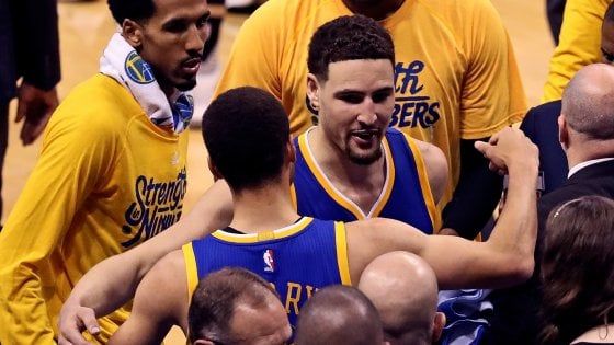 Basket, play off Nba: Thompson trascina Golden State, sbancata Oklahoma: finale sul 3 a 3