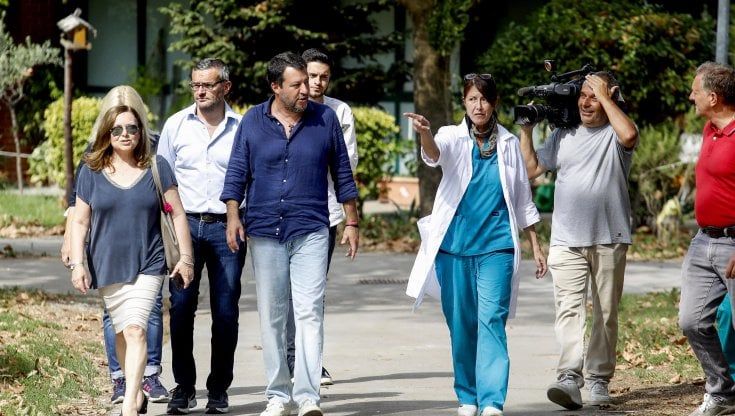 Elezioni in Lombardia, prove di terzo polo. Salvini avvisa Moratti: "Nessuno divida il centrodestra"