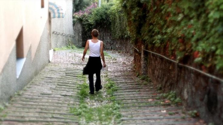 La regista Claudia Cipriani: “Carlo Giuliani, tra vita e amici. Cerco il ragazzo oltre il simbolo”