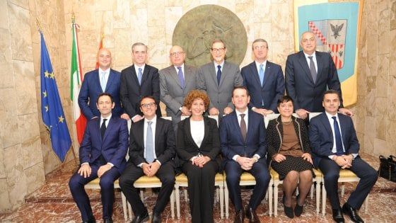 Governo Musumeci, la prima delibera di giunta: "Disegno di legge per istituire l'assessorato Isole minori"