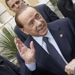 Berlusconi ricoverato al San Raffaele, intervento di routine per sostituire il pacemaker 