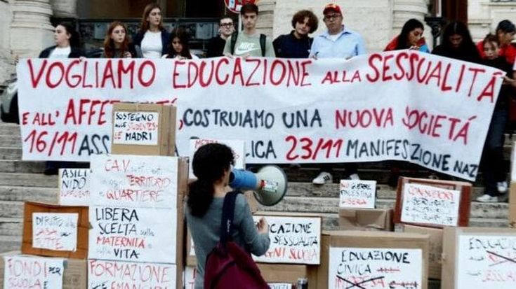 Educazione sessuale, il “cemento” del ddl Valditara sui diritti dei ragazzi di elementari e medie