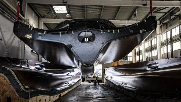 A Ferrari that flies on water: the first 100-foot racing yacht finds a home in Livorno