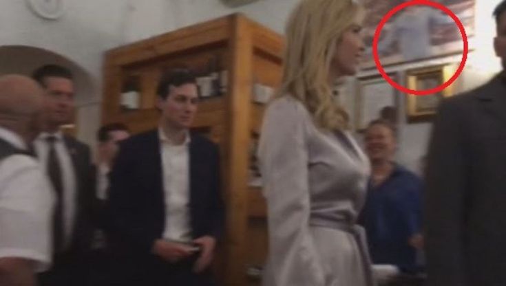 Ivanka Trump a cena a Roma: scambia Giorgio Chinaglia per un santo