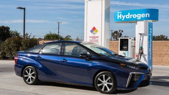 Svolta green per Toyota: l'idrogeno sarà prodotto solo con energia eolica