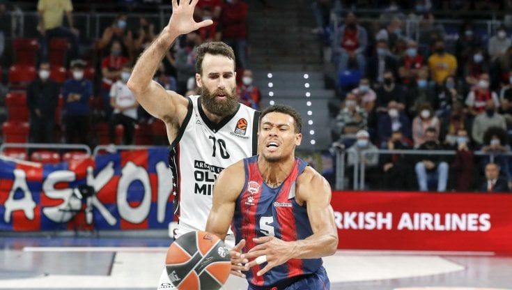 Basket, Milano in Eurolega senza ostacoli: Baskonia dominato