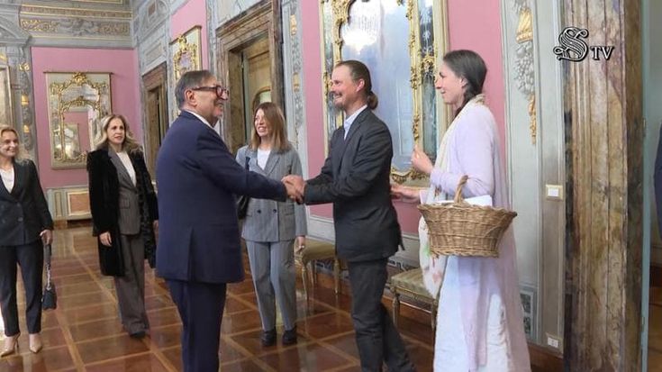 Cate e Nathan ricevuti in Senato “Vogliamo solo la nostra famiglia”
