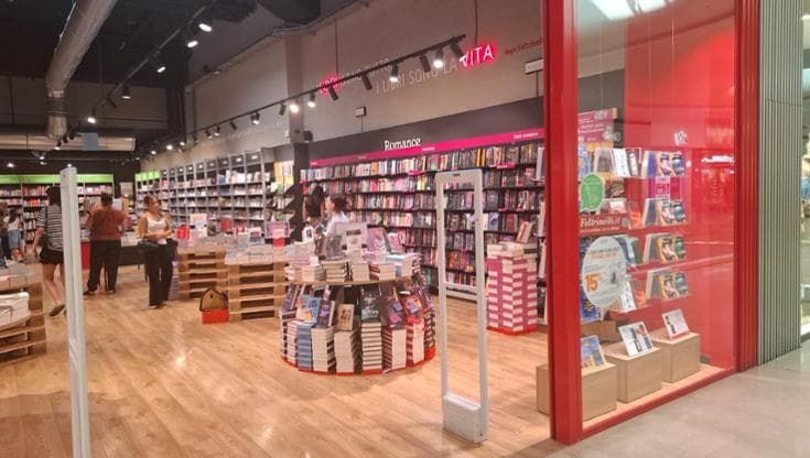 I gialli alla bolognese tra misteri e delitti: la rassegna alla Feltrinelli del Centro Gran Reno