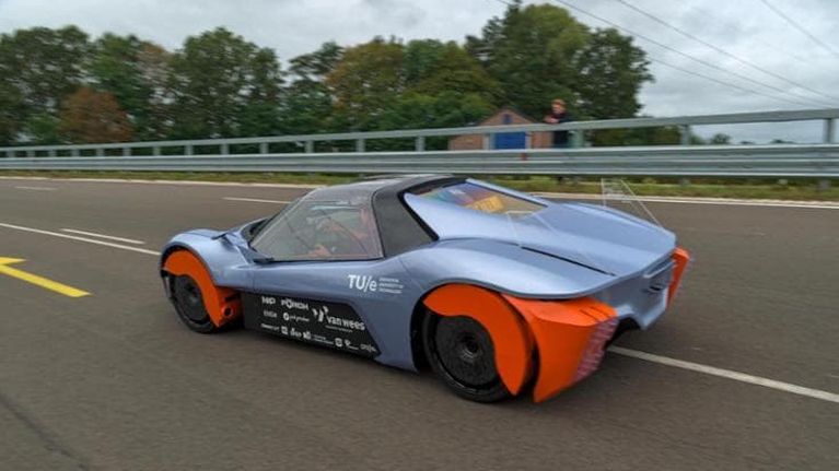 L'auto che cattura il particolato di gomme e freni e azzera le emissioni