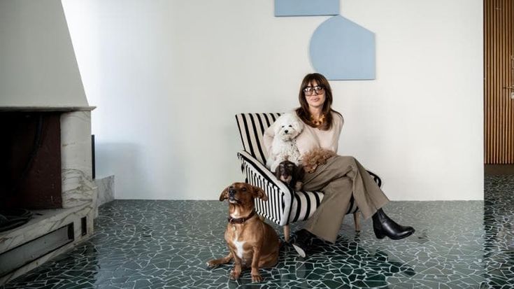 Anna Maria Enselmi, la ricerca della bellezza nelle opere tra arte e design