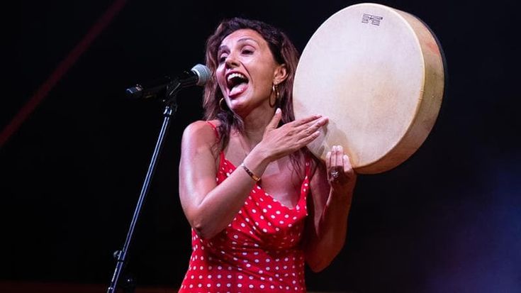 Serena Rossi: “Canto la mia Napoli ma in Sicilia ho trovato l’armonia”