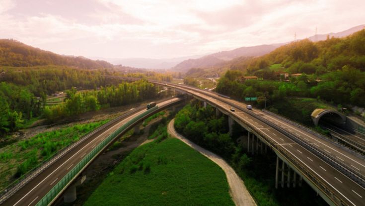 Atlantia sotto il 50% per la pace con il governo su Autostrade. E in Borsa il titolo vola