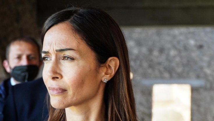 Carfagna: i tormenti dell’ex prediletta che alla fine getta la spugna. Nove righe per un quasi addio