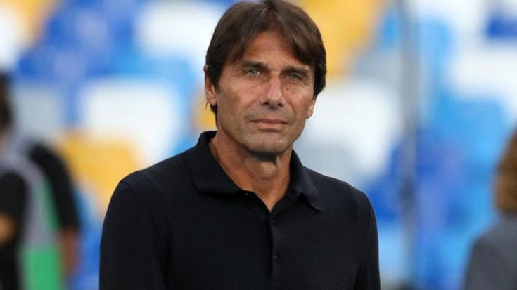 Conte ospite del Tennis Napoli: ha incontrato il presidente Villari a viale Dohrn
