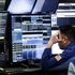 Borse in calo, spread sopra i 320 punti. Piazza Affari giù ma brilla Tim