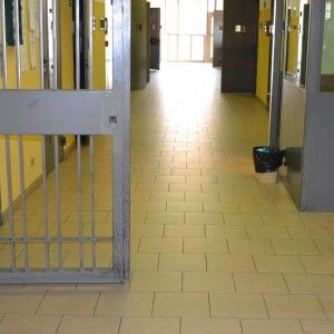 Detenuto troppo solerte, addio ai domiciliari