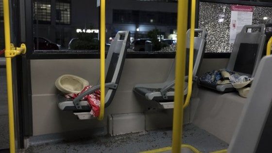 Palermo, scontri fra ultrà a Venezia: sospesa la vendita dei biglietti della partita di ritorno