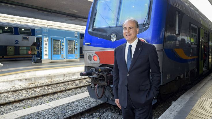Ferrovie e i nodi Anas e Alitalia: divorzio impossibile e nozze sbagliate