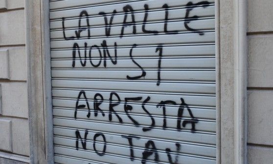 No Tav, rivendicato sul web il sabotaggio ai bancomat San Paolo
