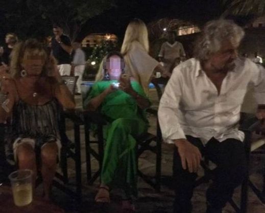 Grillo in Kenya a Capodanno, deputata Pd accusa: "Altro che elogio della povertà"