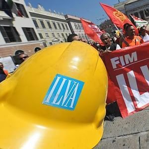 Ilva, c'&egrave; l'intesa sugli esuberi: non saranno pi&ugrave; di 4.074