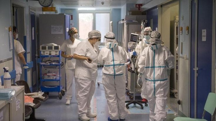 Covid, rallenta la crescita dei casi: da +44 per cento della settimana precedente a +17