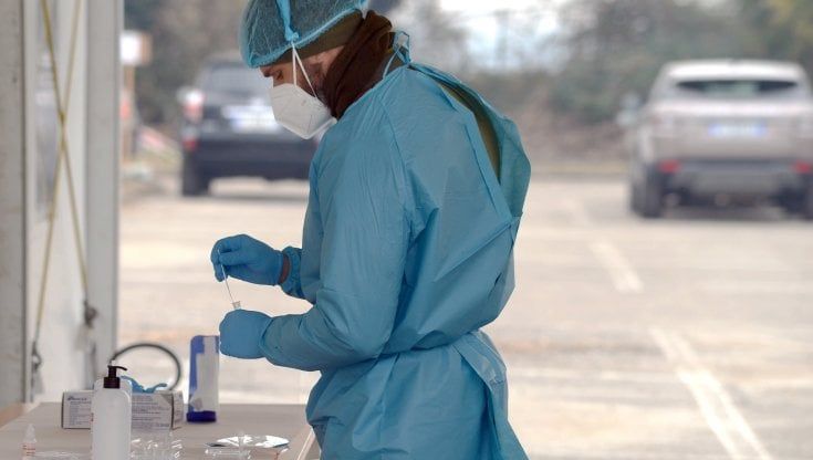 Coronavirus, il bollettino di oggi 29 novembre: 20.648 nuovi casi e 541 vittime