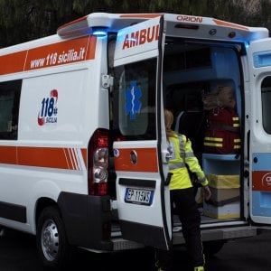 Catania, operaio 26enne muore schiacciato da un profilato in ferro