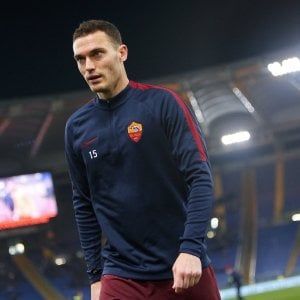Nuovo infortunio per Vermaelen la Roma vuole restituirlo al Barça