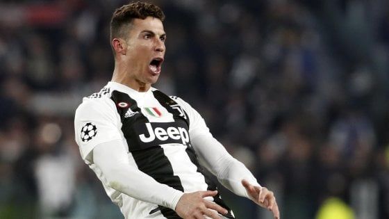 Juventus: gesto Cristiano Ronaldo sotto inchiesta, rischia squalifica in Champions
