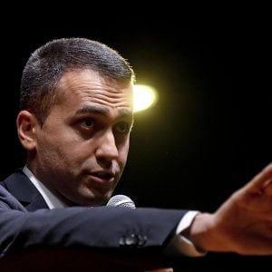 Caso Siri, Di Maio alla Lega: "Non si può far saltare il governo per una poltrona"