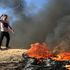 Gaza, ancora scontri al confine: ucciso medico palestinese