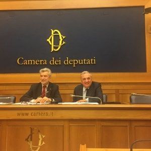 Pensioni, Damiano e Sacconi contro gli adeguamenti automatici: "Serve gradualità"