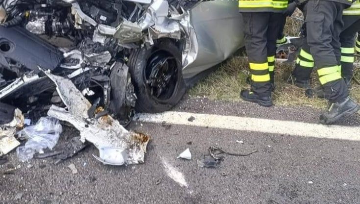 Bari, scontro frontale tra due auto: muore a 51 anni l'avvocata Maria Lucrezia Pipino, in prima linea per l'accoglienza e contro la violenza sulle donne