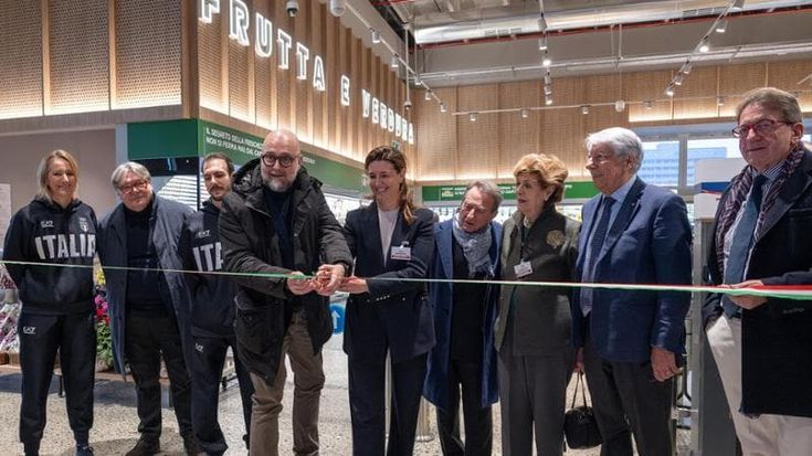 Modena, Esselunga apre il supermercato citato da Caprotti in “Falce e carrello” dopo 25 anni di liti